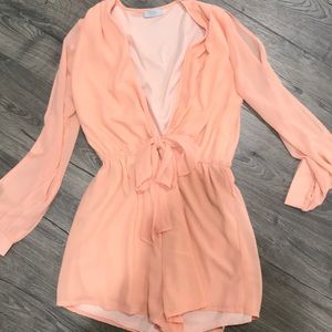Never worn peach Tobi romper